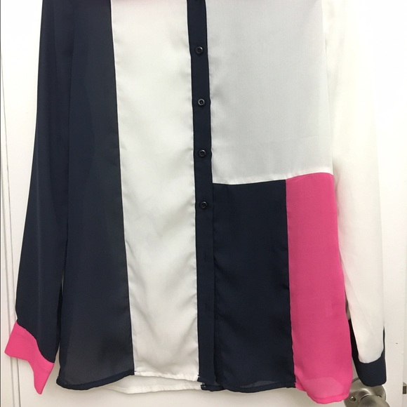 Color block chiffon top - Picture 3 of 3