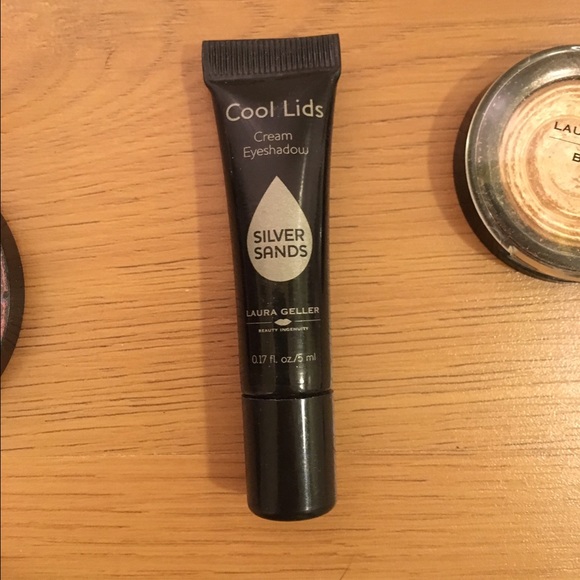 Laura Gellar Blush and Eyeshadow - Picture 3 of 4