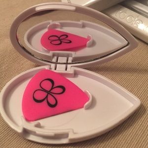 Beauty Blender Liner Designer