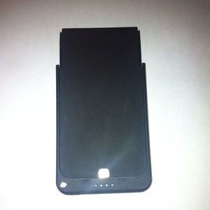 iPhone 5 and 5s charging case