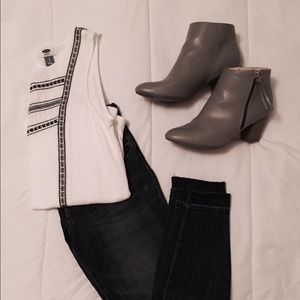 🎉WEEKEND SALE🎉 Grey Tassel Zip Ankle Bootie