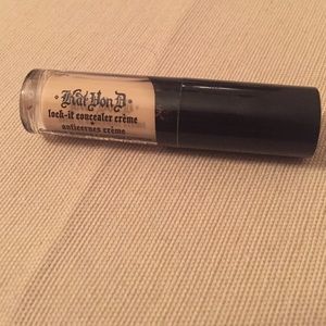 Kat Von D Lock-it Concealer Cream Mini in L11