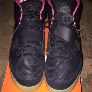 Nike air Yeezy 2