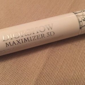 Diorshow Maximizer 3D Triple Volume Lash Primer
