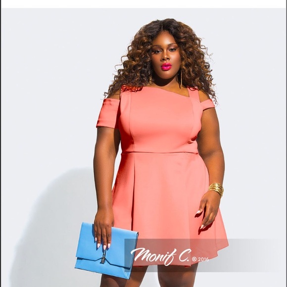 Monif C size 2- 18/20 dress Salmon color