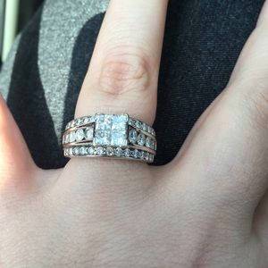 2 5/8 TDW 14K White Gold Ring.