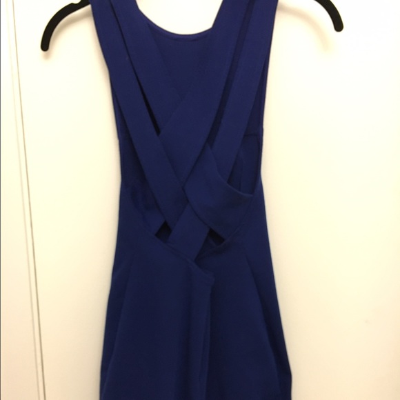 Cross-over strap patterned mini dress