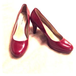 Red Pumps
