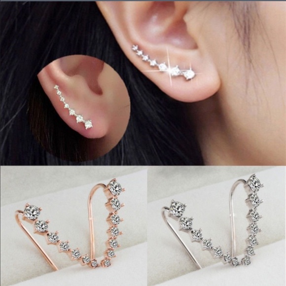 Fashion silver or gold tone ear crawler
