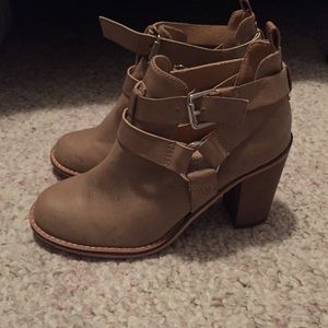 Tan Report Booties