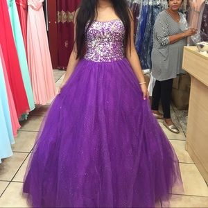 Beautiful purple gown. Perfect for a special occ.