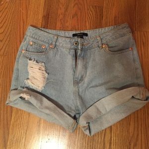 Mid-rise shorts
