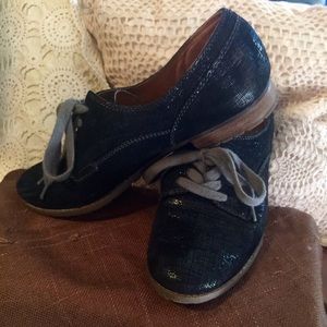 NAYA Black tie Loafers bowling-shoe look flats sz7