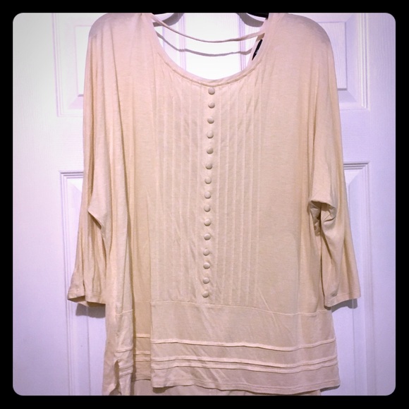 Gap shirt with button detail