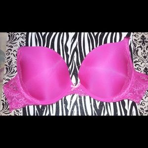 Victoria's Secret Dream Angels  Hot Pink Push up