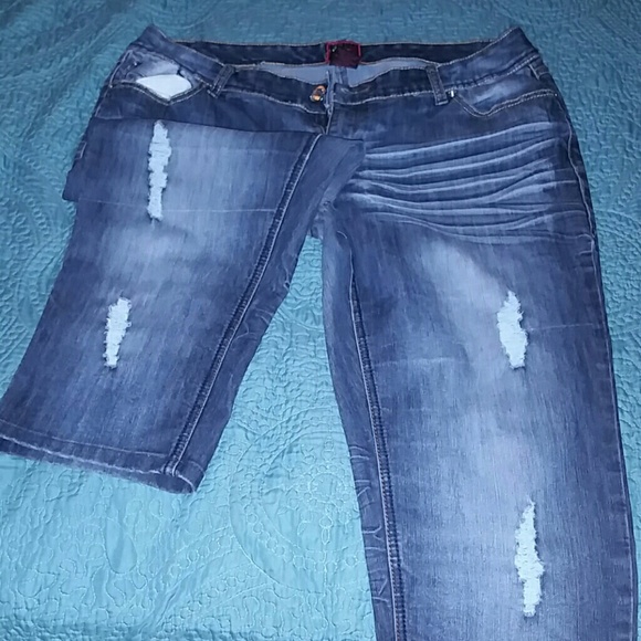 Distressed Torrid Capris