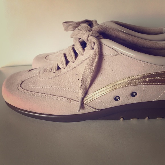 AEROSOLES Shoes - SOLD  —  Aerosols Sneakers 7.5 new with box