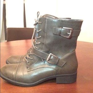 G.H. Bass Leather Boots ❗24 HOUR FLASH SALE❗️