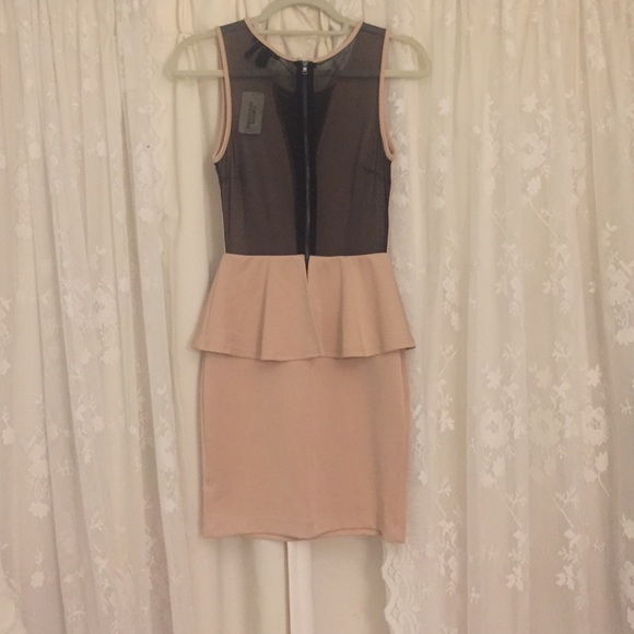 🥂HP🥂🏷NWT 🏷 Taupe Forever 21 Dress💥🔥 - Picture 2 of 4