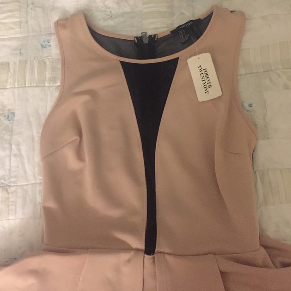 🥂HP🥂🏷NWT 🏷 Taupe Forever 21 Dress💥🔥 - Picture 4 of 4
