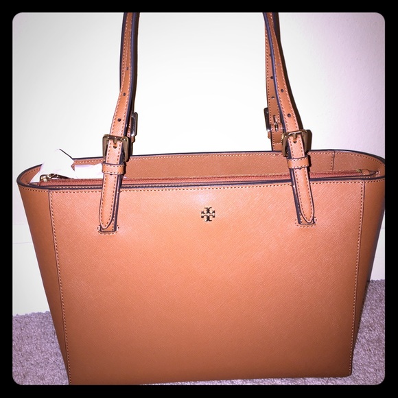 Tory Burch Handbags - Tory Burch Small York Tote -💯