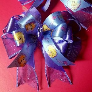 **SOLD** Elsa and Anna hair bow