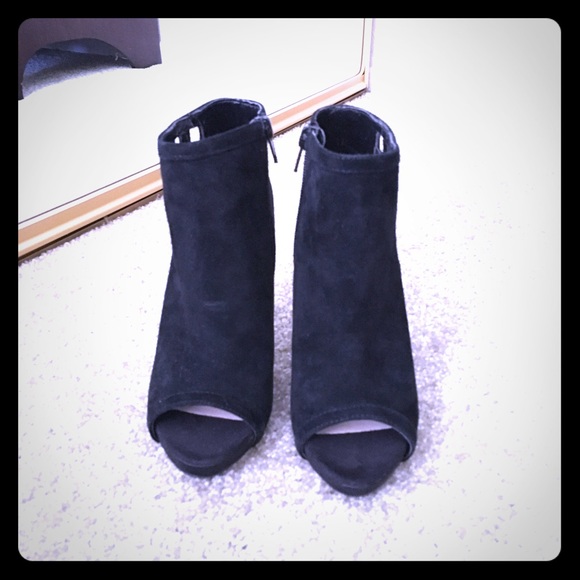 Nine West Peep-Toe Heeled Suede Boots Black 💕