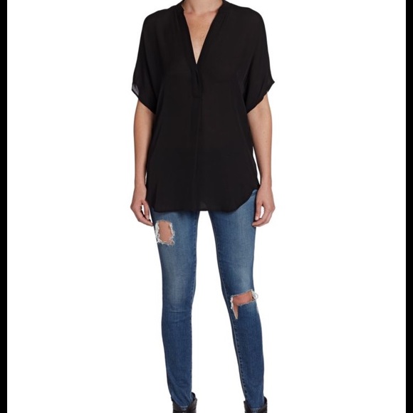 100%silk Vince blouse