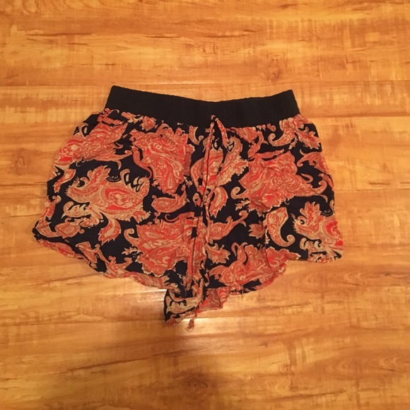 Paisley patterned shorts