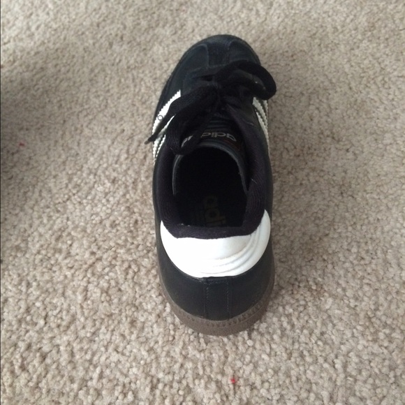 Adidas Indoor soccer cleats - Picture 3 of 4