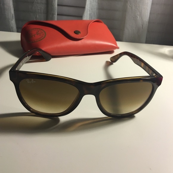 Ray-Ban sunglasses (RB4184) and case