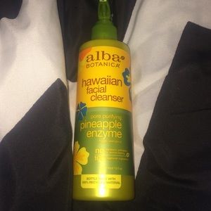 Alba Botanical Hawaiian Facial Cleanser