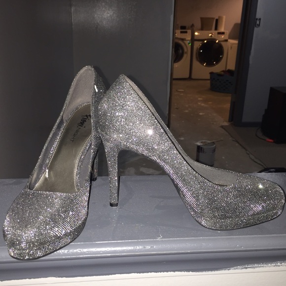 Never been worn!!💎Sparkly heels💎 - Picture 2 of 4