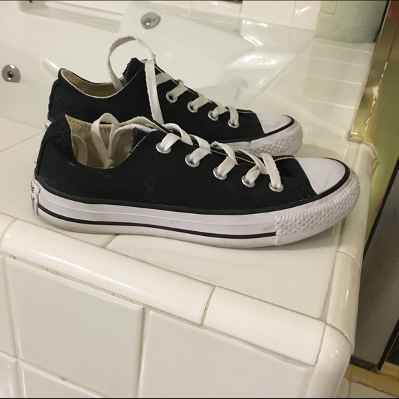 Black All stars size 6