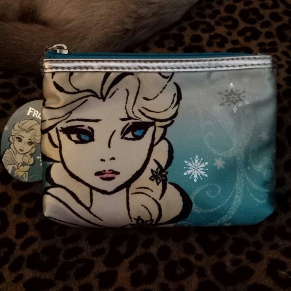 Beautiful Elsa Frozen cosmetic bag.