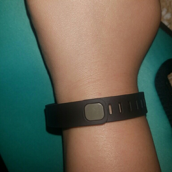 Flex fitbit - Picture 2 of 2