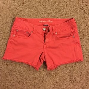 AEO red/orange short