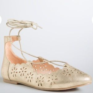 Torrid Cutout Lace-up Flats - NWT