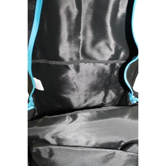 Skullcandy Mens Black Printed Media Tech Bag. - Picture 3 of 3