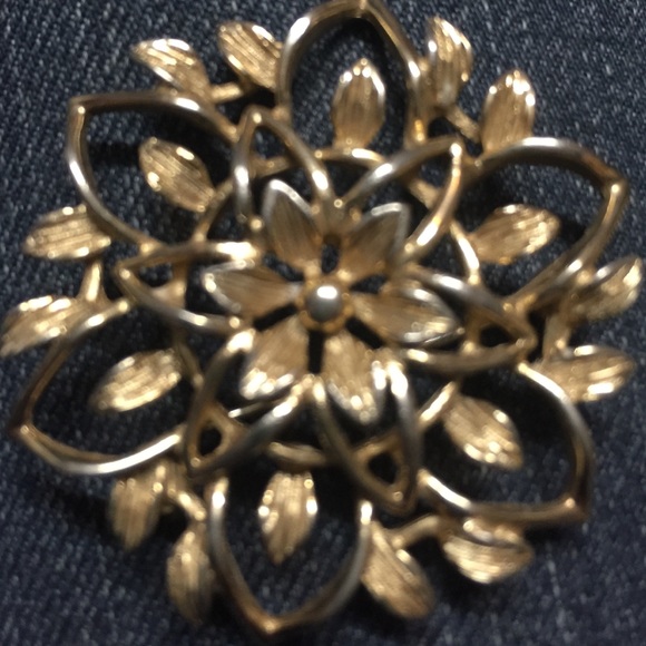 Sarahon canoa broach - Picture 4 of 4