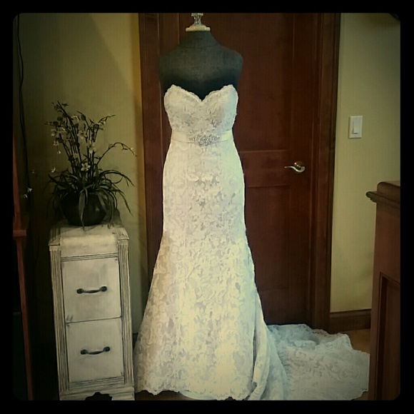 Lace wedding dress~altered to Sz. 4