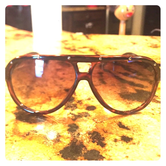 Gucci Black and Brown Tortoise Aviator Sunglasses