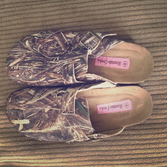 Mountain creek slide on shoes.