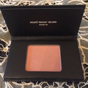 Japonesque Velvet Touch Blush in Shade 02