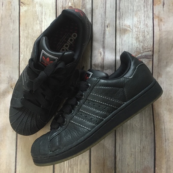 Adidas Shoes - 💗FINAL SALE💗