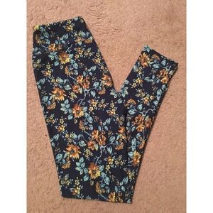 NWOT OS Lularoe leggings