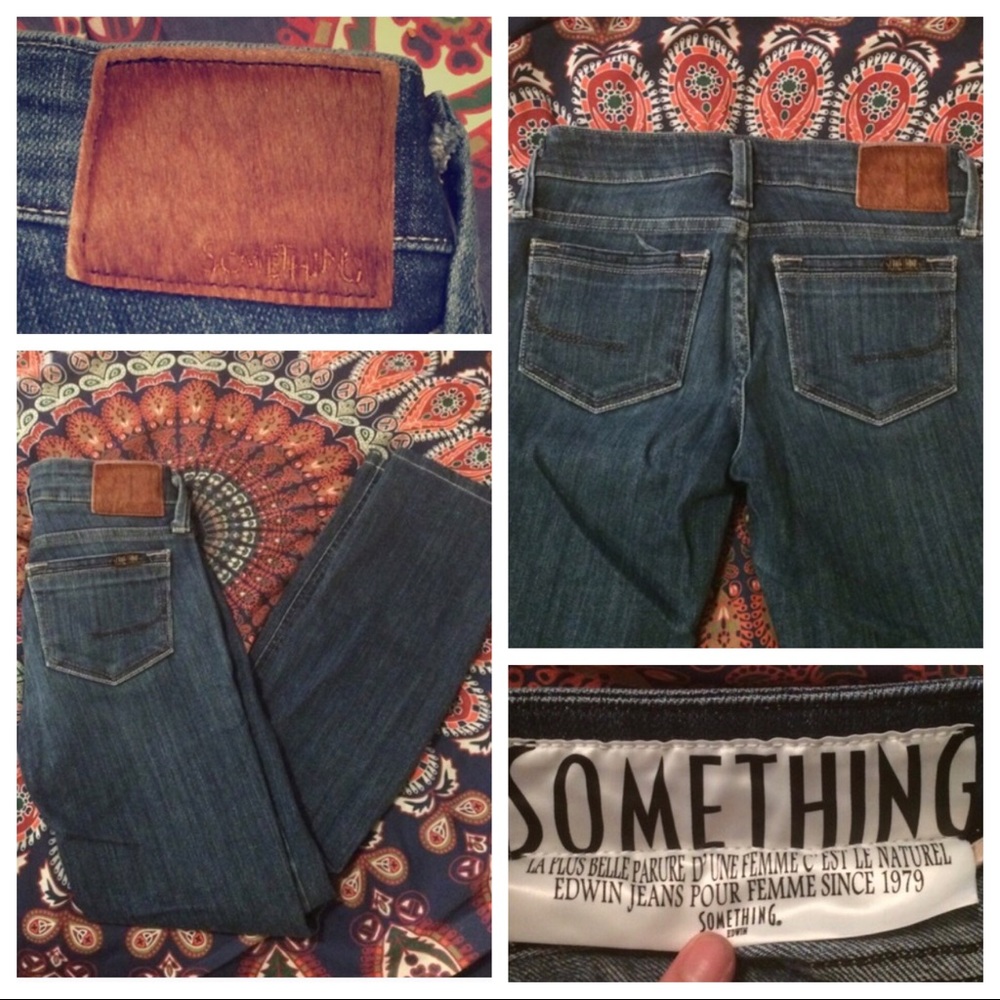 Edwin Cropped Ankle Jeans