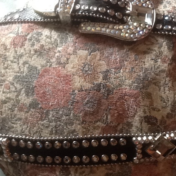 Rinestone Belt - Picture 3 of 4