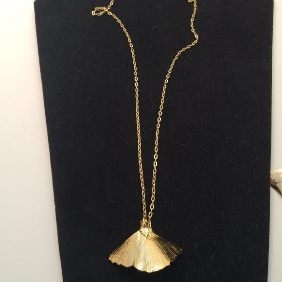 Vintage gold tone rare  necklace