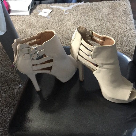 Stiletto booties!